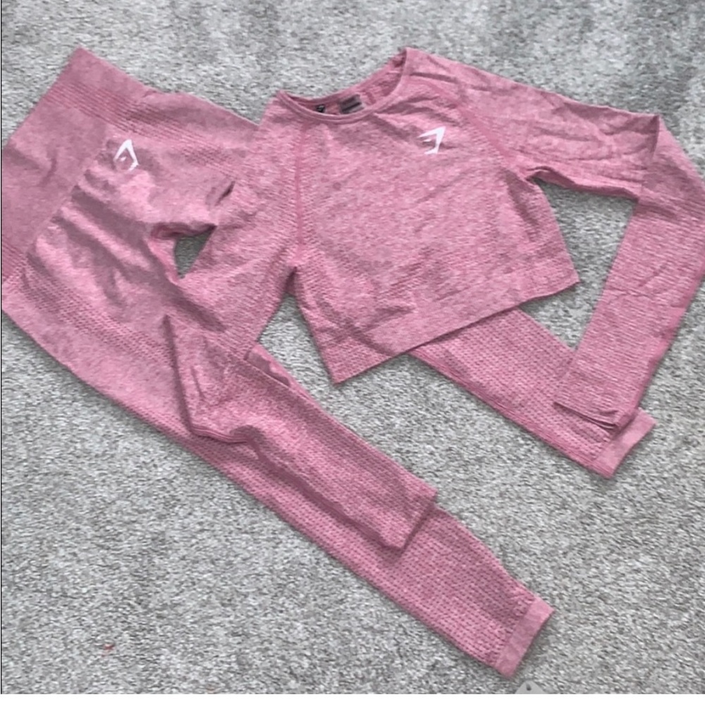 Gymshark set. Top S leggings XS. EUC